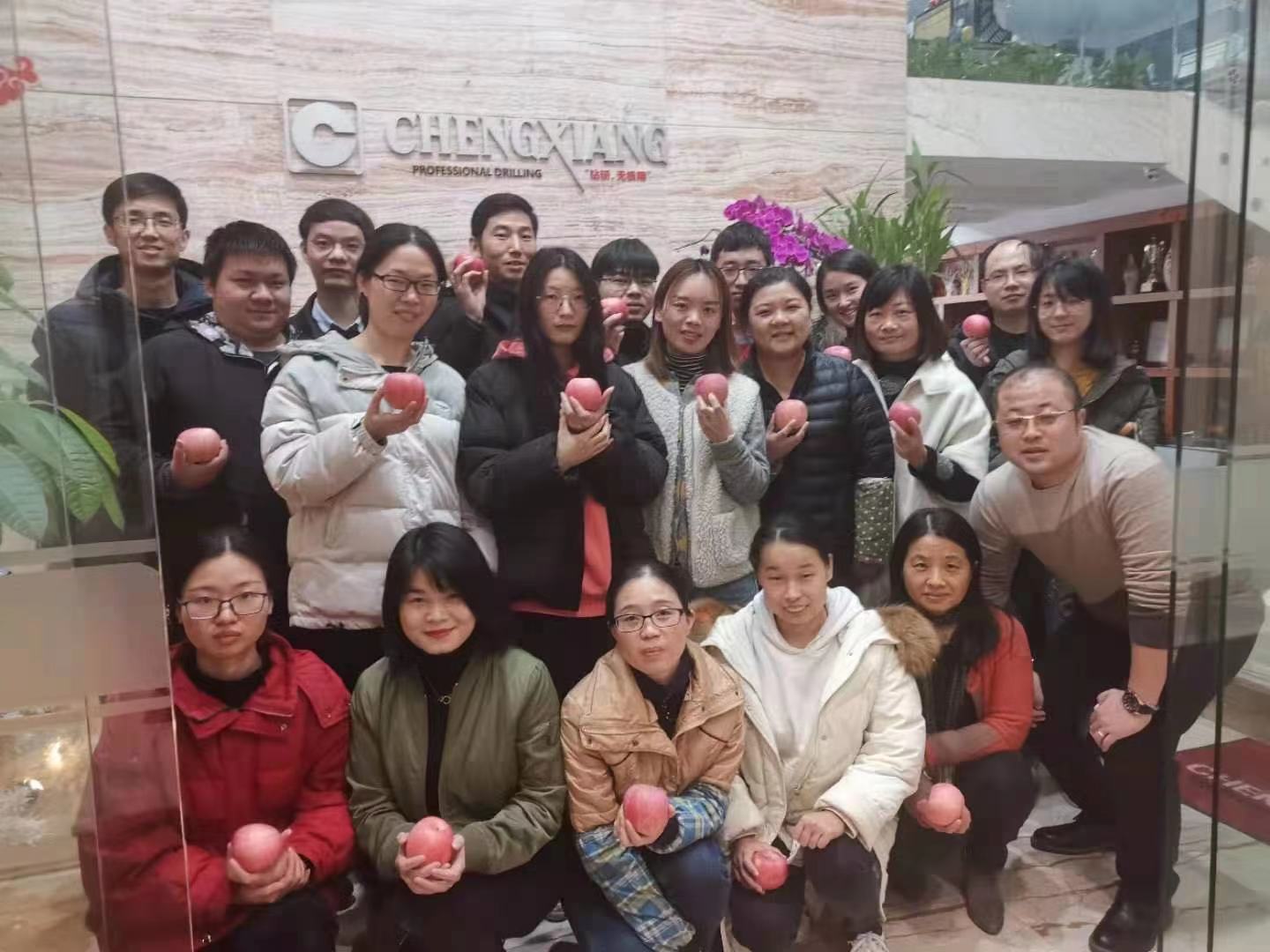 風勁帆滿圖新志，砥礪奮進正此時